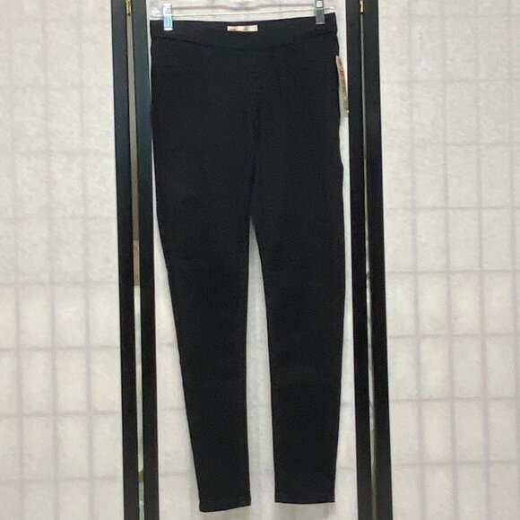 Levi's Other - Levi's Pull On Super Skinny Legging Jegging Girls 16 NWT Black Adjustable Waist